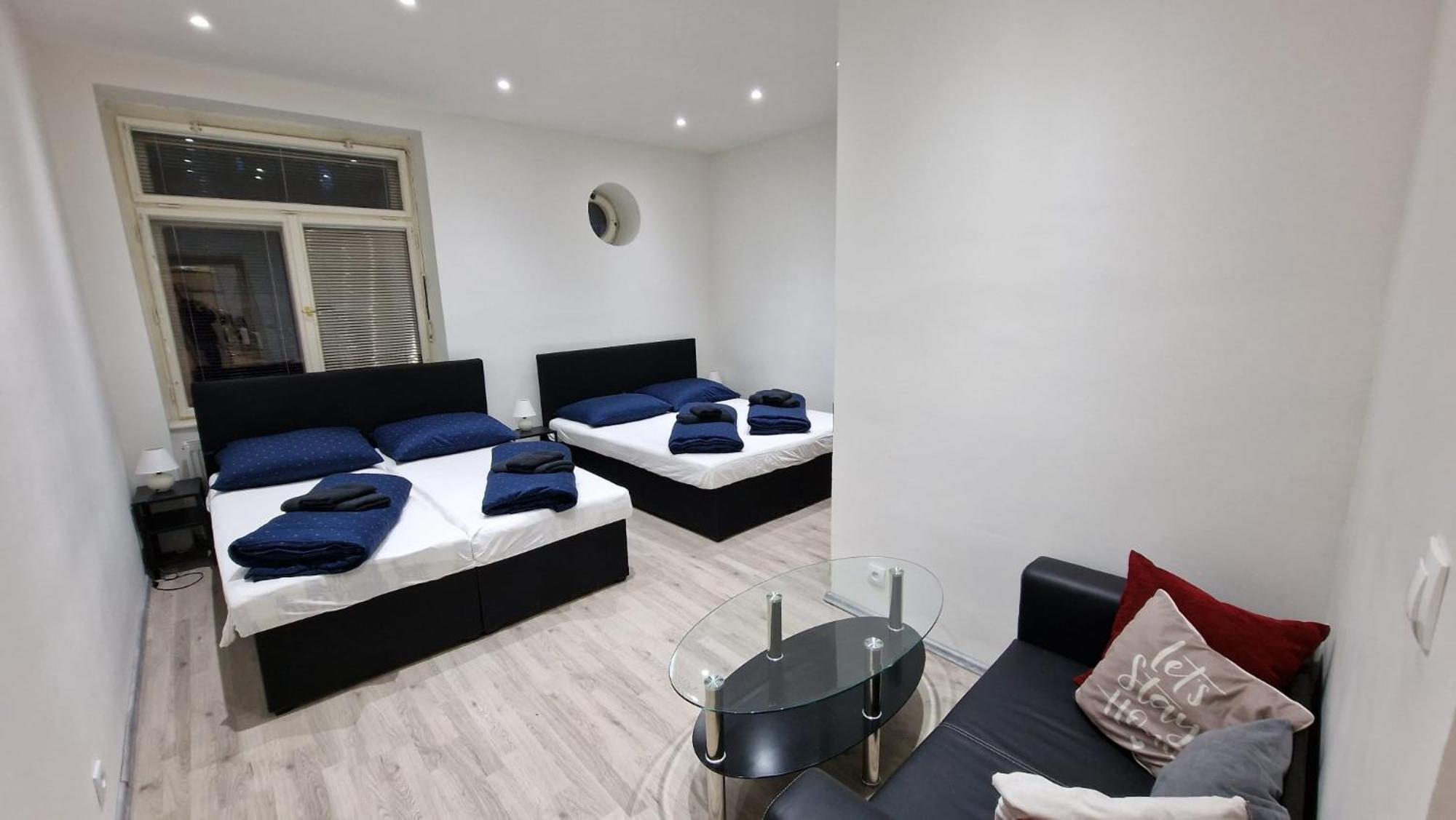 ברטיסלאבה Apartment Flora - Late Check-Out At Noon 12 O Clock For Free מראה חיצוני תמונה